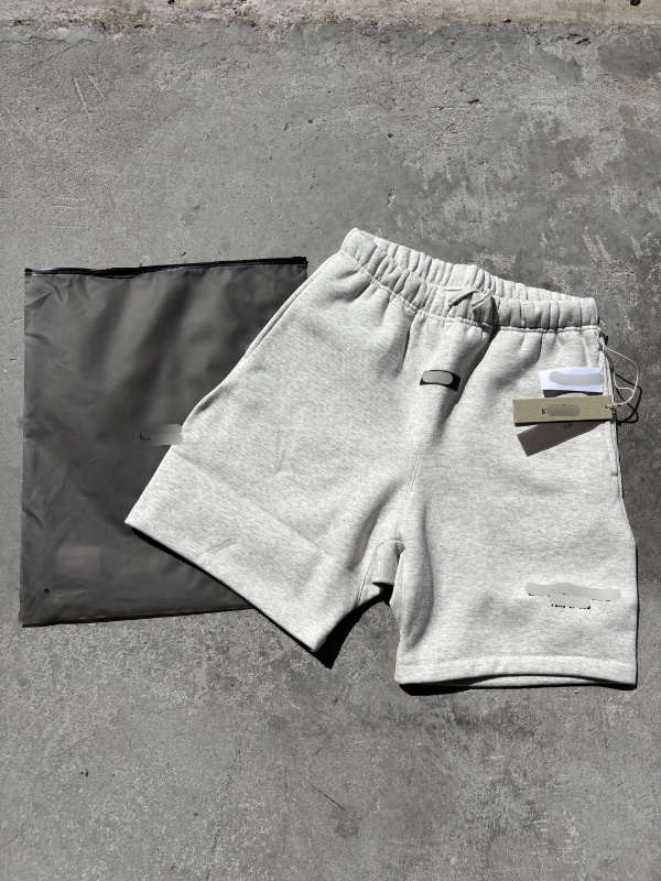 essentcials shorts oatmeal